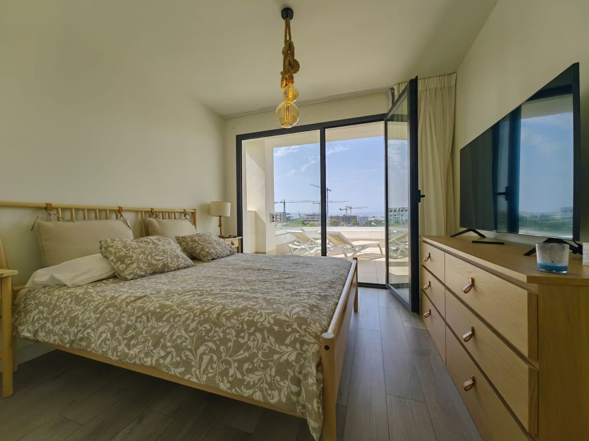 Penthouse Duplex in Estepona — photo 4 of 10