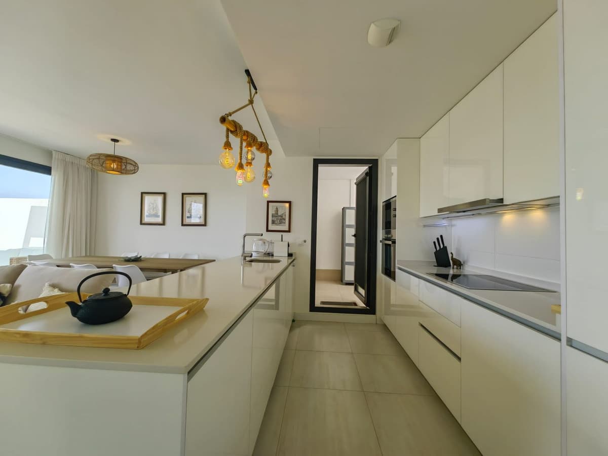 Penthouse Duplex in Estepona — photo 10 of 10