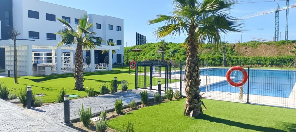 Ground Floor Apartment in Estepona — photo 2 of 10