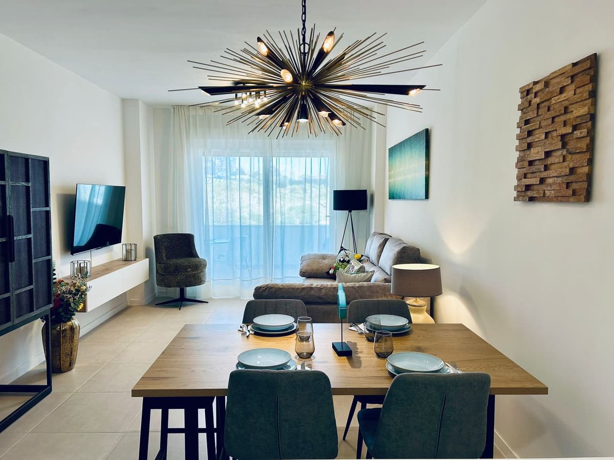 Ground Floor Apartment in Estepona — photo 3 of 10