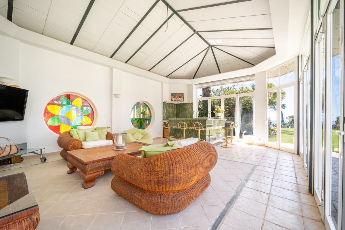 Detached Villa in The Golden Mile — photo 8 of 10