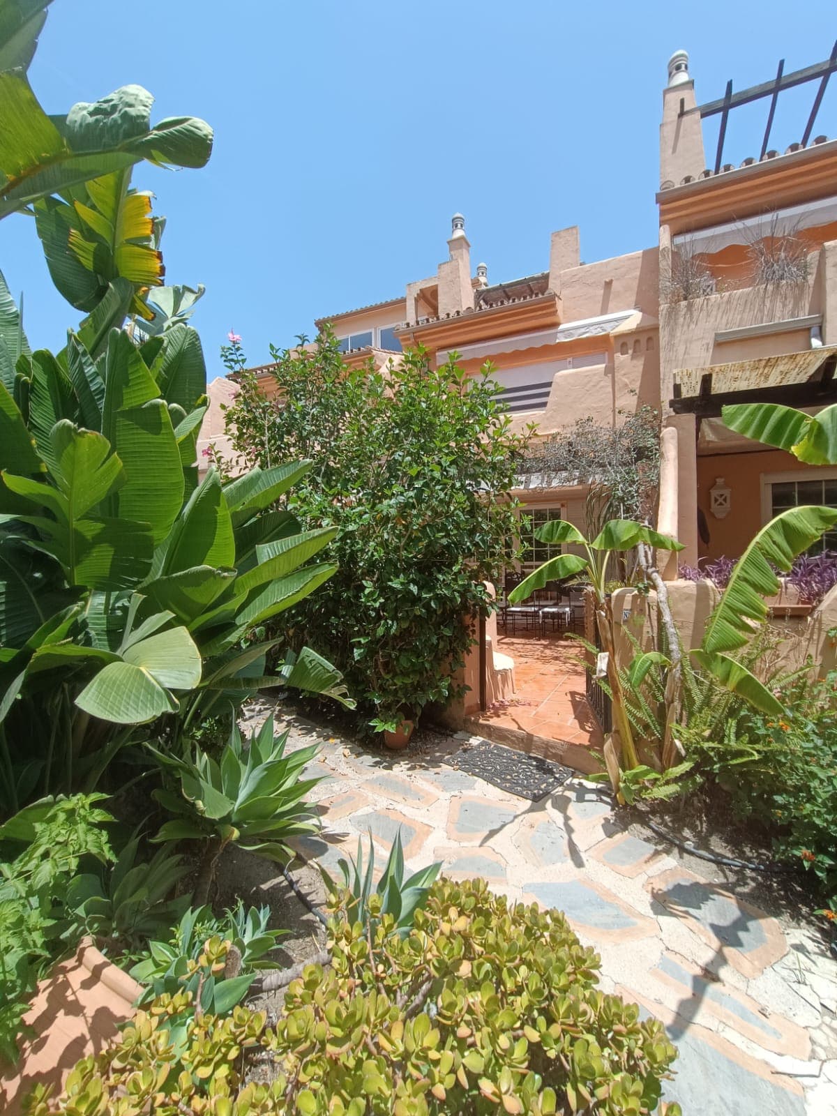 Semi-Detached House in Nagüeles — photo 8 of 10