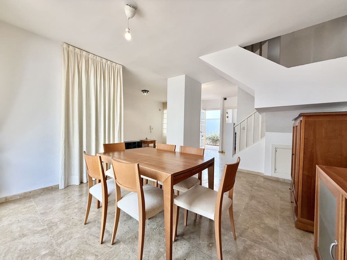 Townhouse in Nueva Andalucía — photo 9 of 10