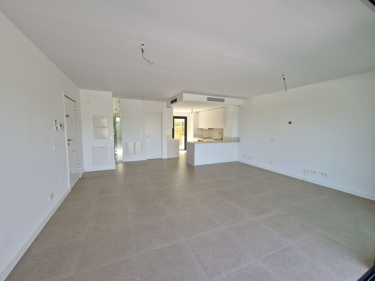 Semi-Detached House in Atalaya — photo 4 of 10