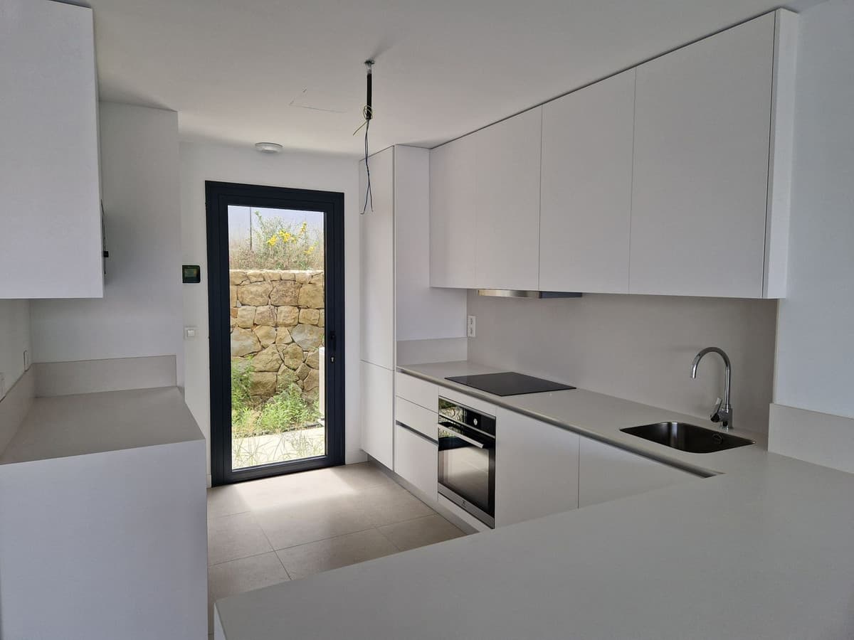 Semi-Detached House in Atalaya — photo 9 of 10