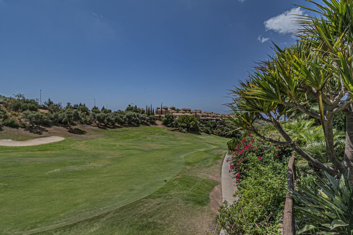 Detached Villa in Marbella — photo 5 of 10