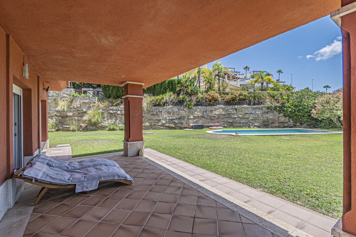 Detached Villa in Marbella — photo 6 of 10