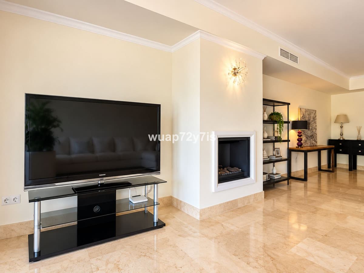 Ground Floor Apartment in The Golden Mile — photo 5 of 10