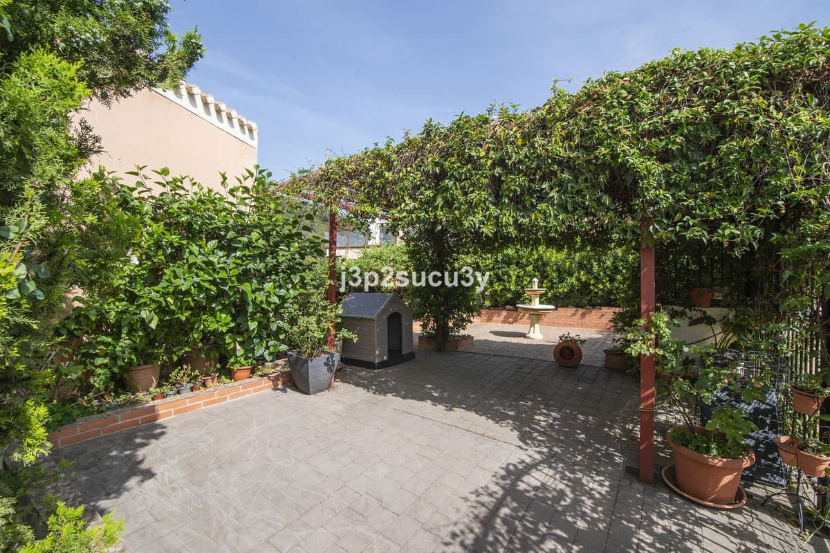Semi-Detached House in Estepona — photo 6 of 10