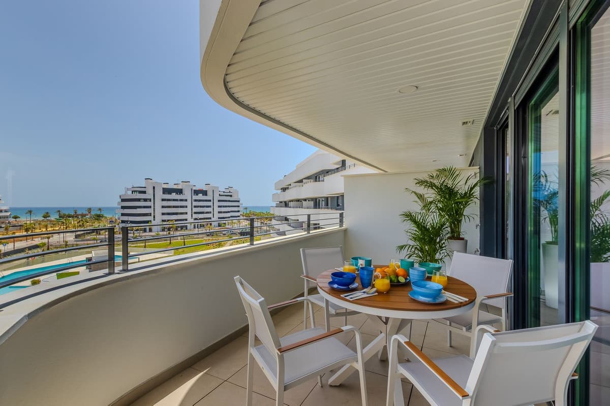 Middle Floor Apartment in Torremolinos — photo 2 of 10