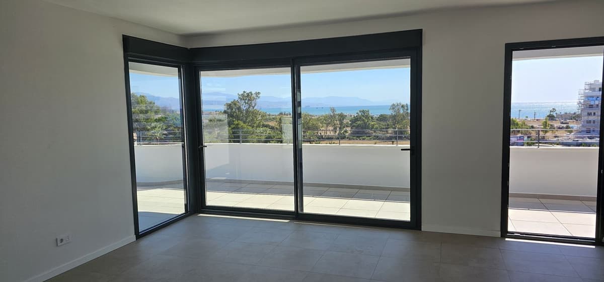 Penthouse in Torremolinos — photo 5 of 9