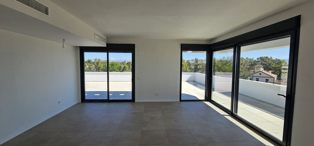 Penthouse in Torremolinos — photo 6 of 9
