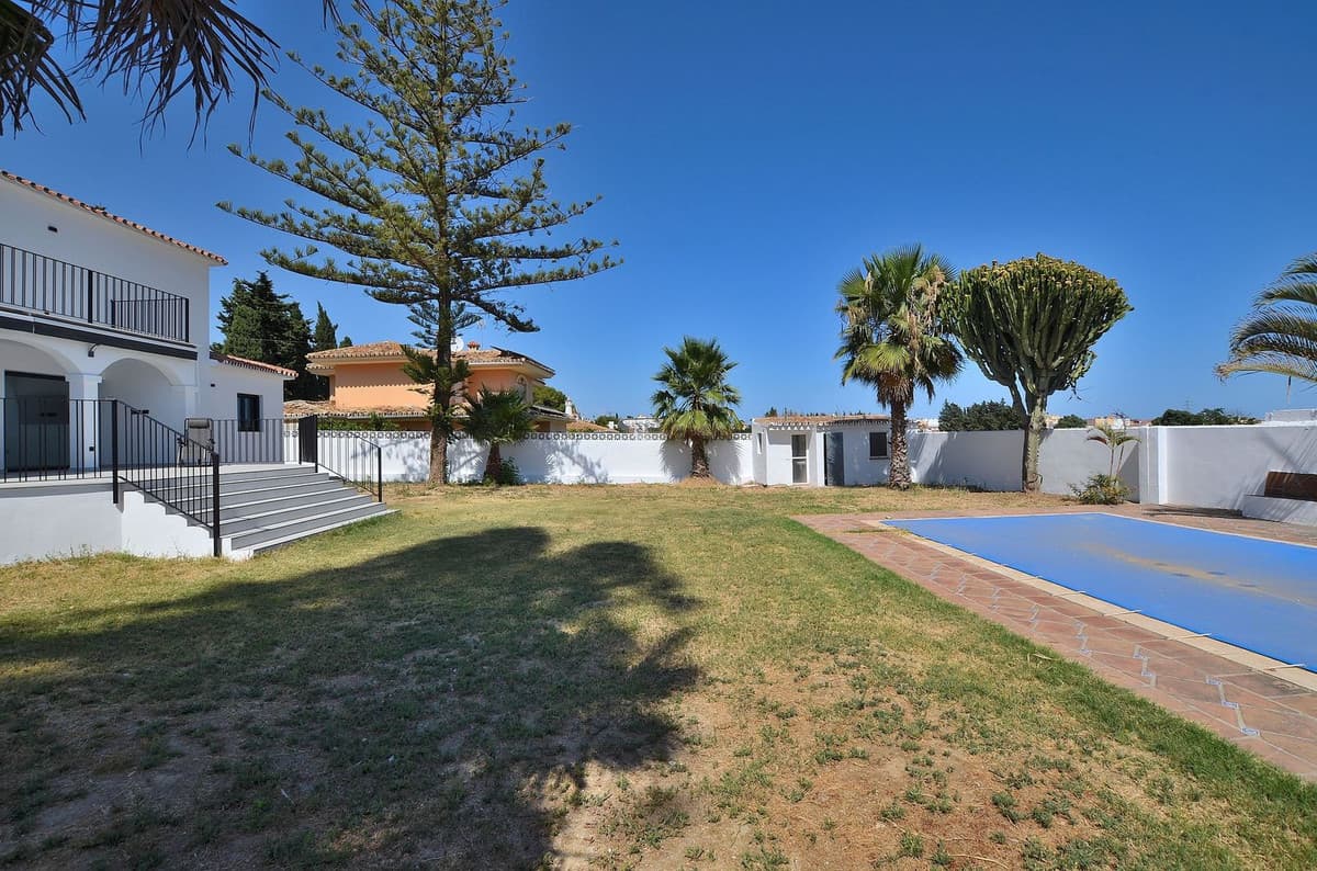 Detached Villa in El Coto — photo 5 of 10