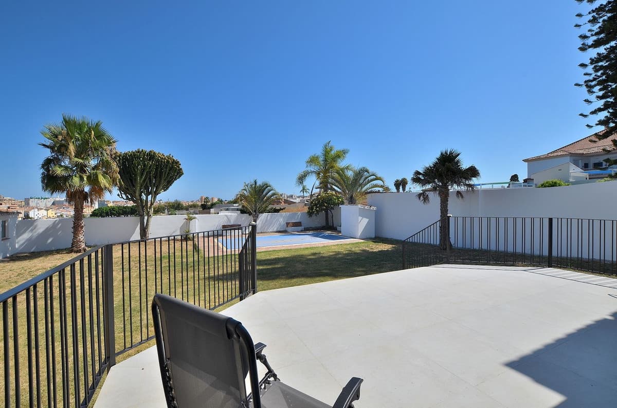 Detached Villa in El Coto — photo 8 of 10