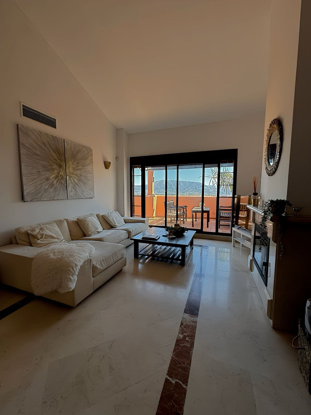 Penthouse Duplex in Ojén — photo 7 of 10