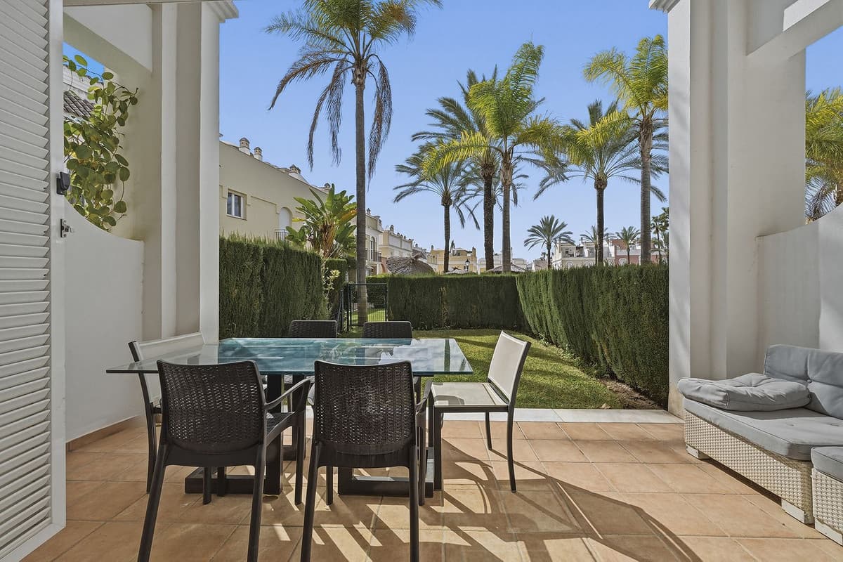 Townhouse in Bahía de Marbella — photo 4 of 10