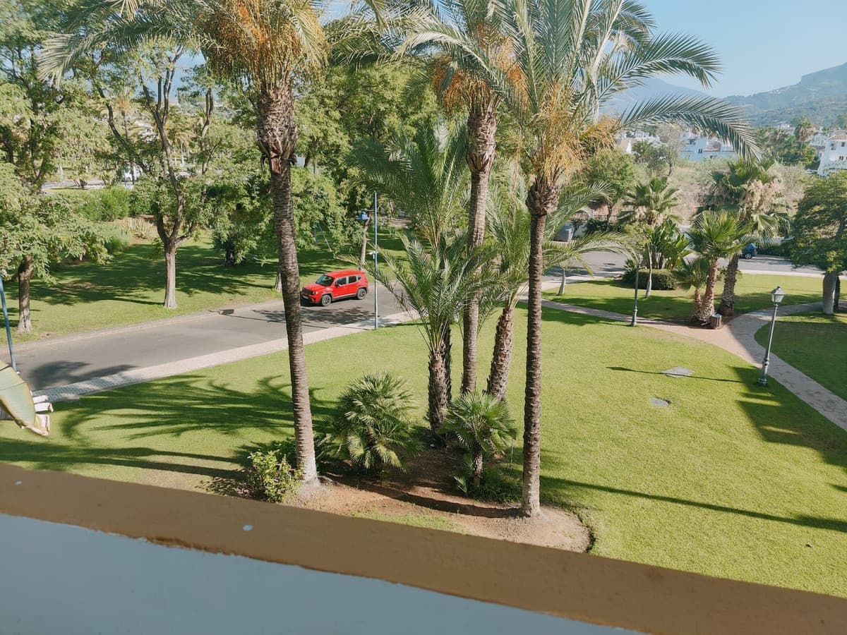 Middle Floor Apartment in Marbella — photo 7 of 10