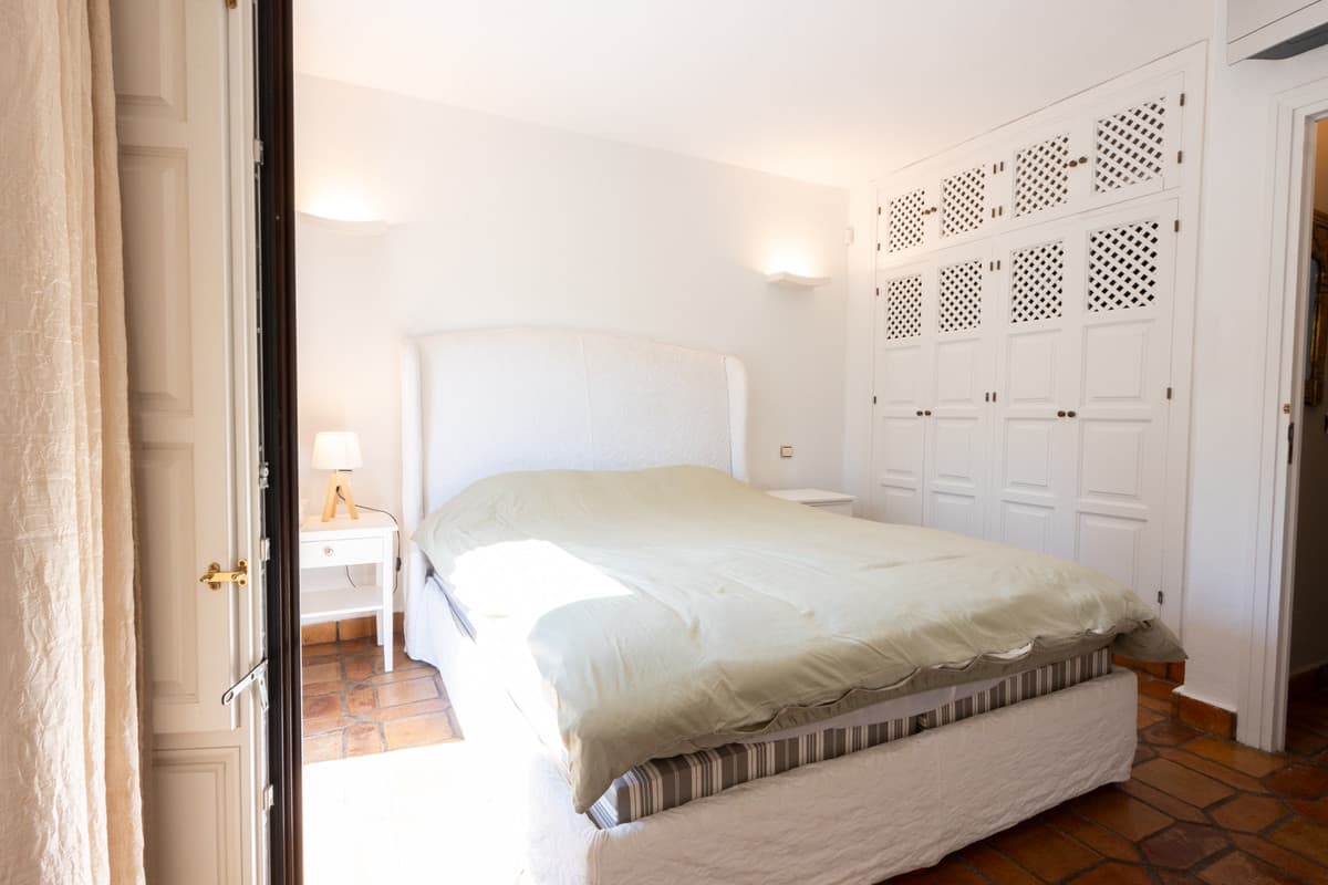 Townhouse in The Golden Mile — photo 9 of 10