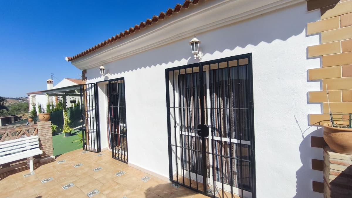 Cortijo in Monda — photo 1 of 10