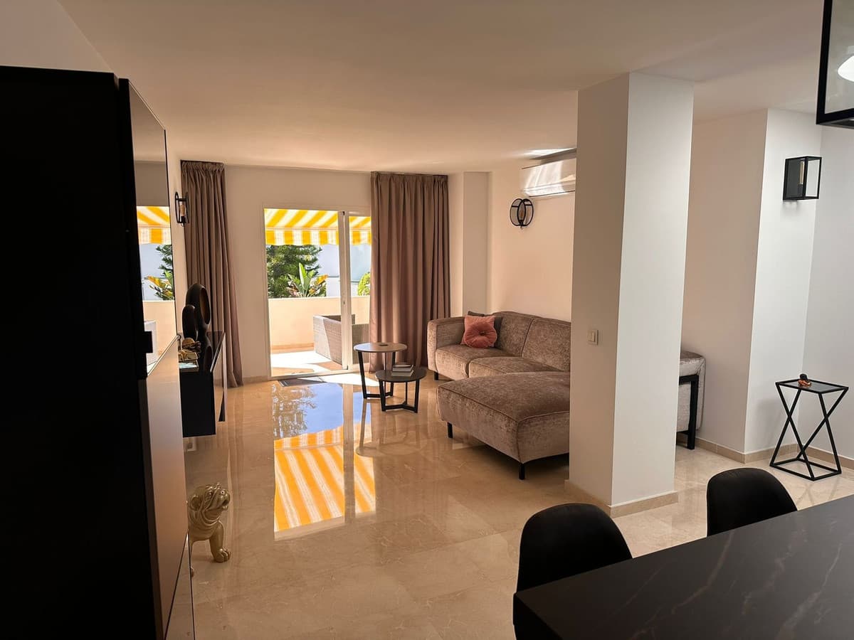 Top Floor Apartment in New Golden Mile — photo 9 of 10