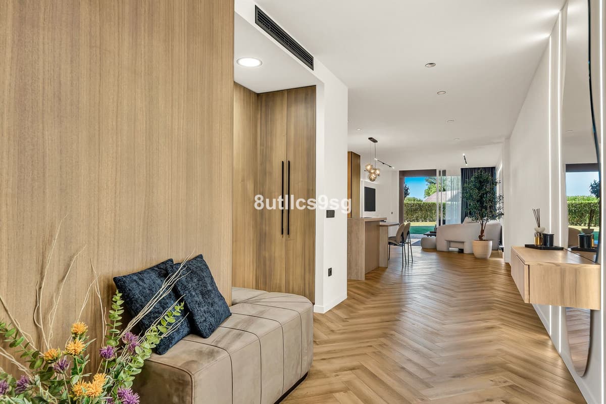 Ground Floor Apartment in Nueva Andalucía — photo 6 of 10