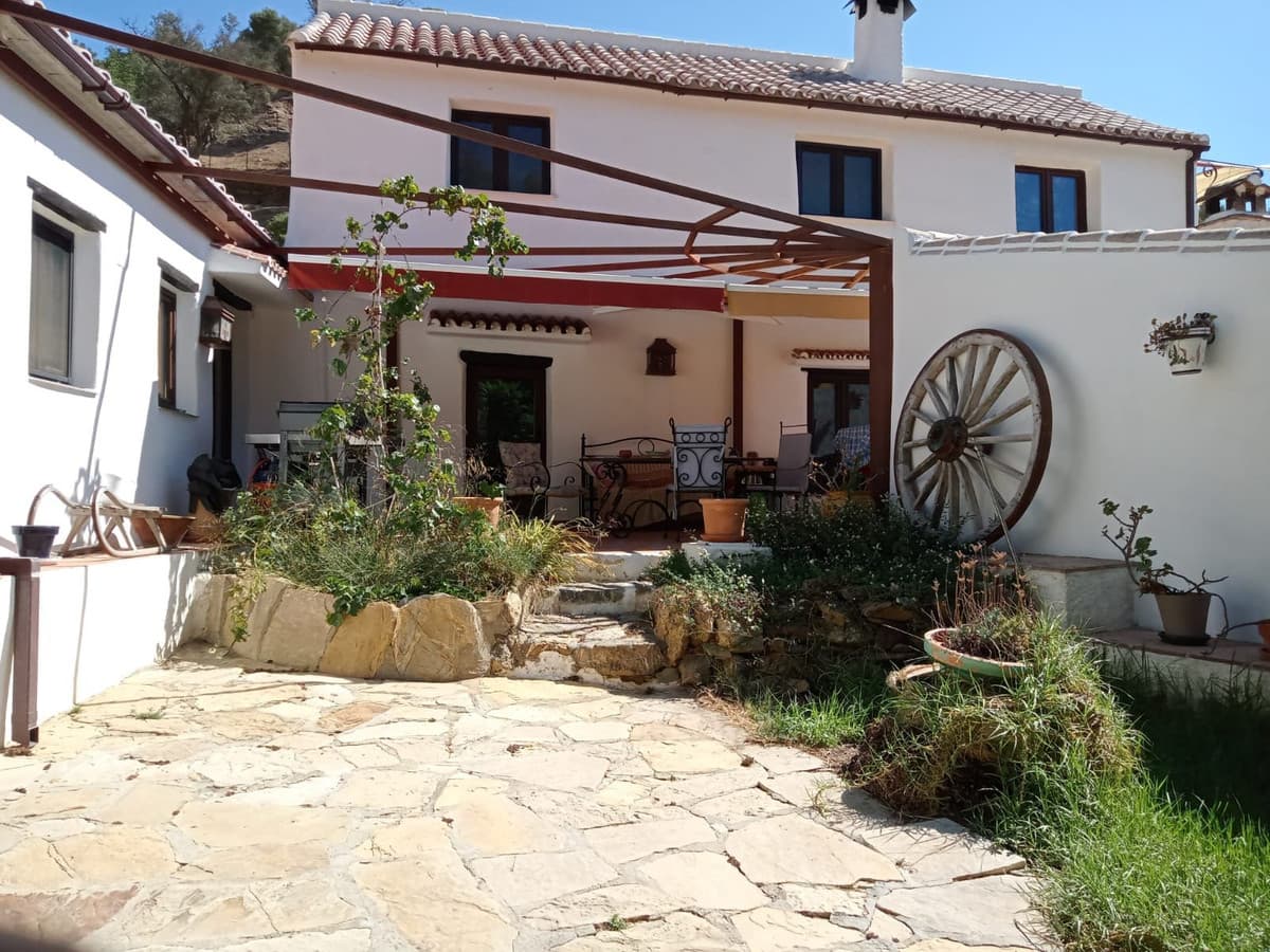 Cortijo in Casares — photo 2 of 10