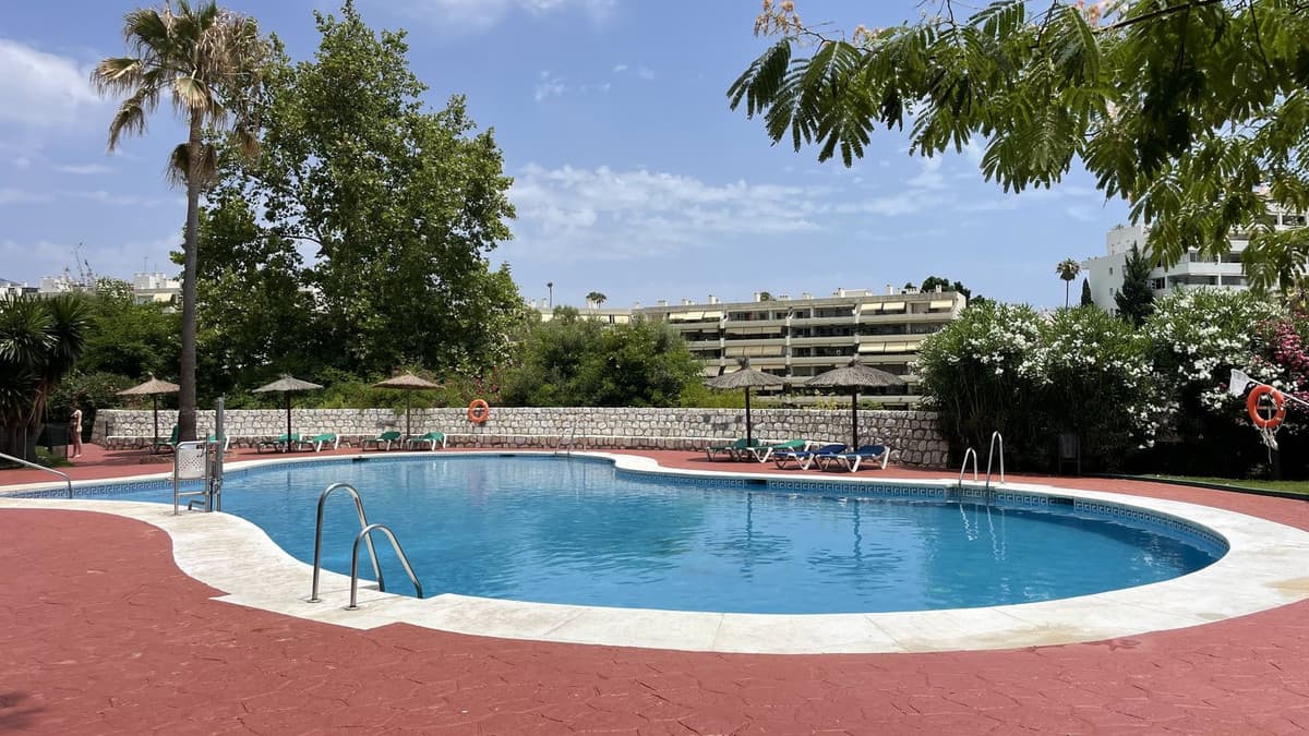 Top Floor Apartment in Guadalmina Alta — photo 2 of 10