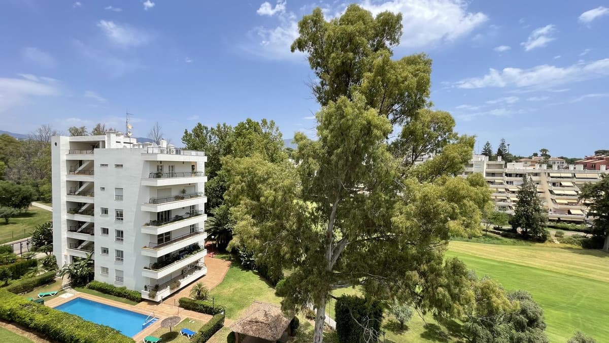 Top Floor Apartment in Guadalmina Alta — photo 6 of 10