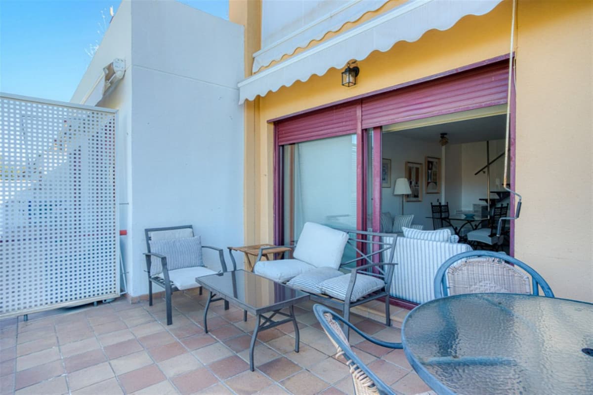 Penthouse Duplex in Benahavís — photo 4 of 10