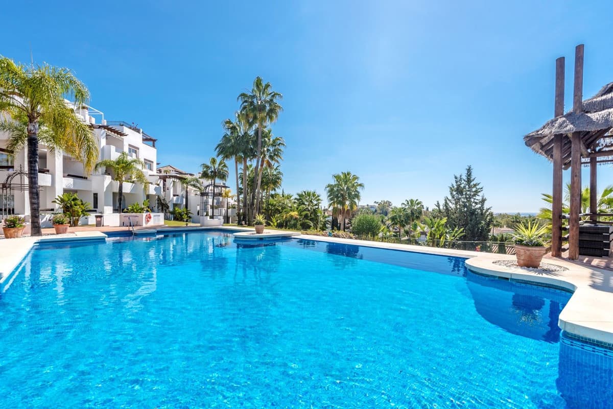 Ground Floor Apartment in Nueva Andalucía — photo 1 of 10