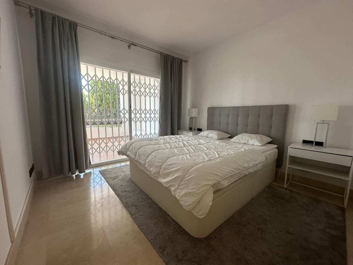 Ground Floor Apartment in Nueva Andalucía — photo 4 of 10