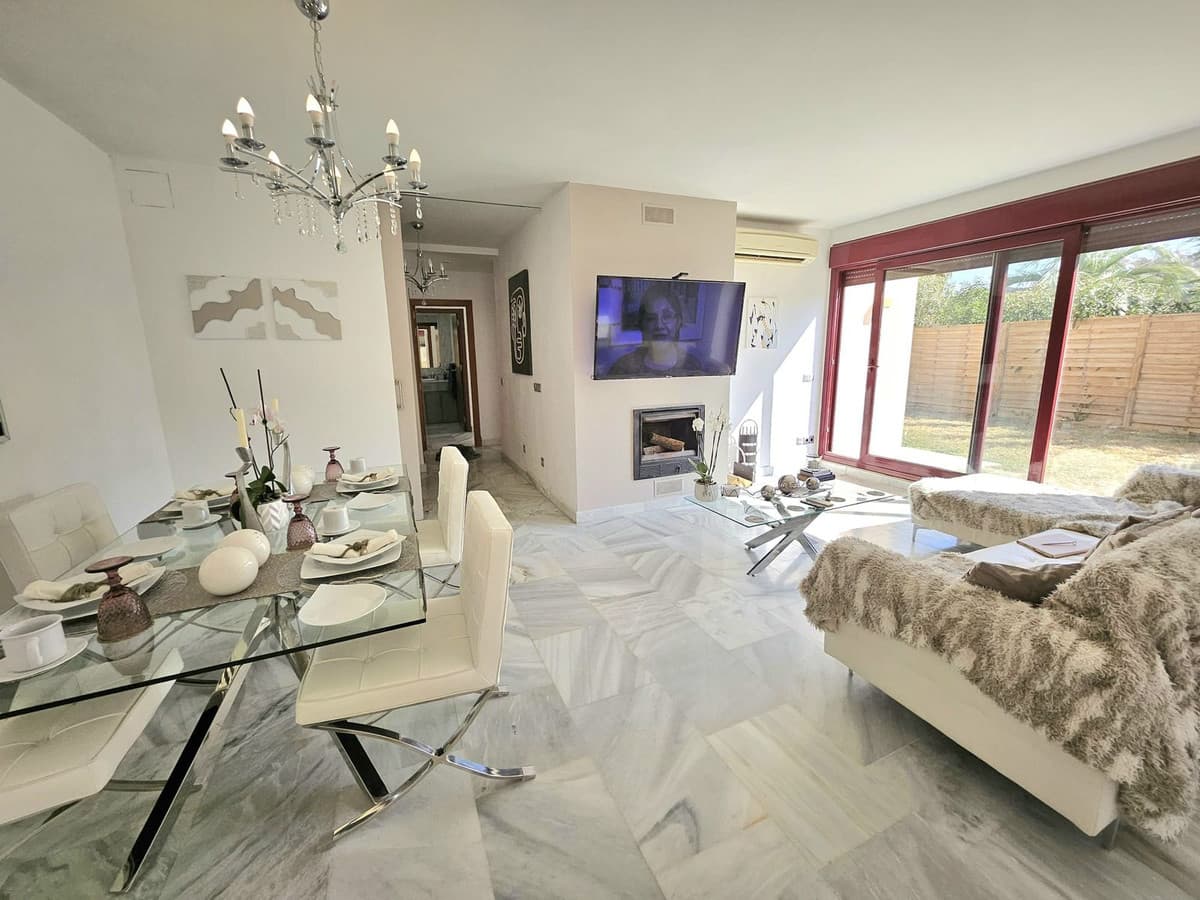 Detached Villa in Los Flamingos — photo 3 of 10