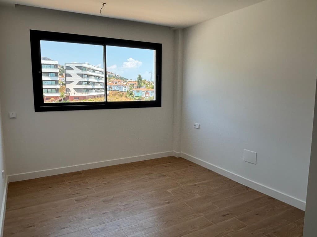 Middle Floor Apartment in Fuengirola — photo 6 of 10