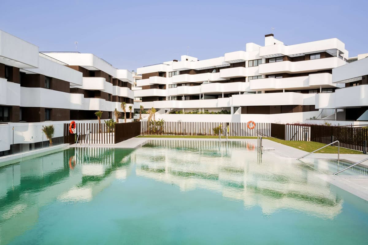 Ground Floor Apartment in Estepona — photo 5 of 10