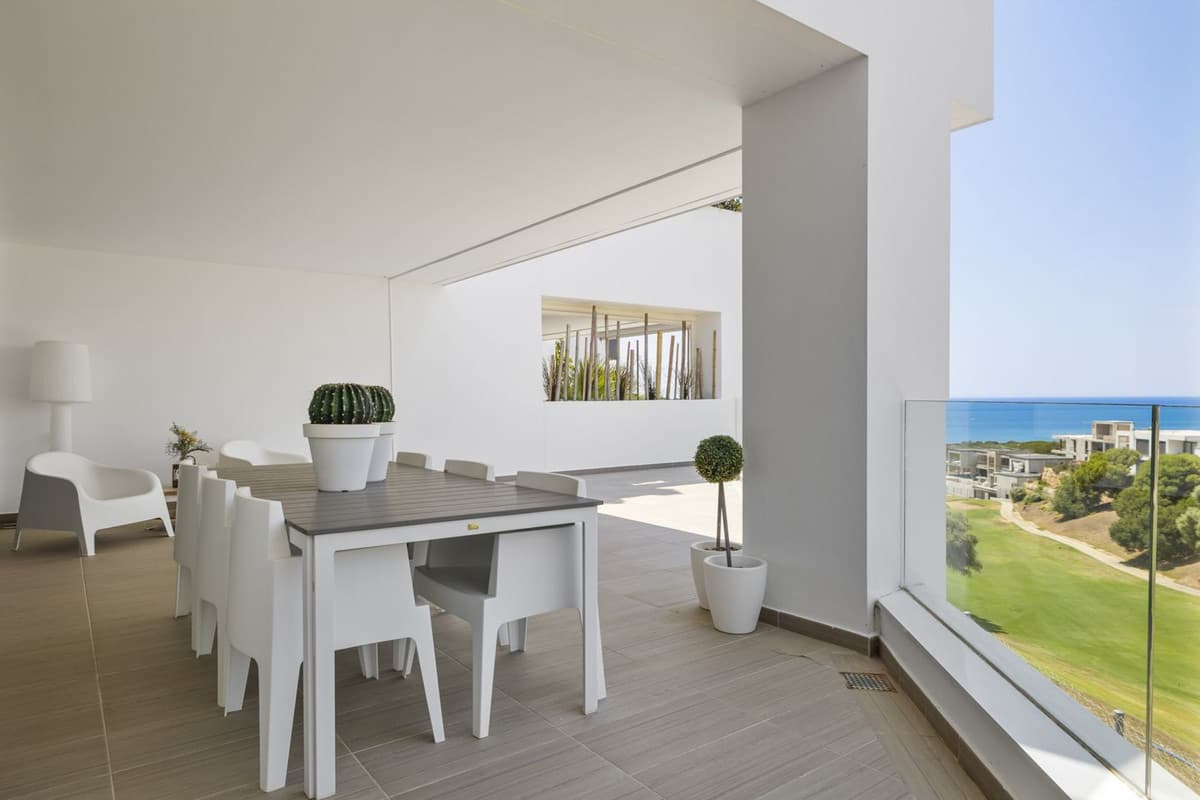 Ground Floor Apartment in Cabopino — photo 4 of 10