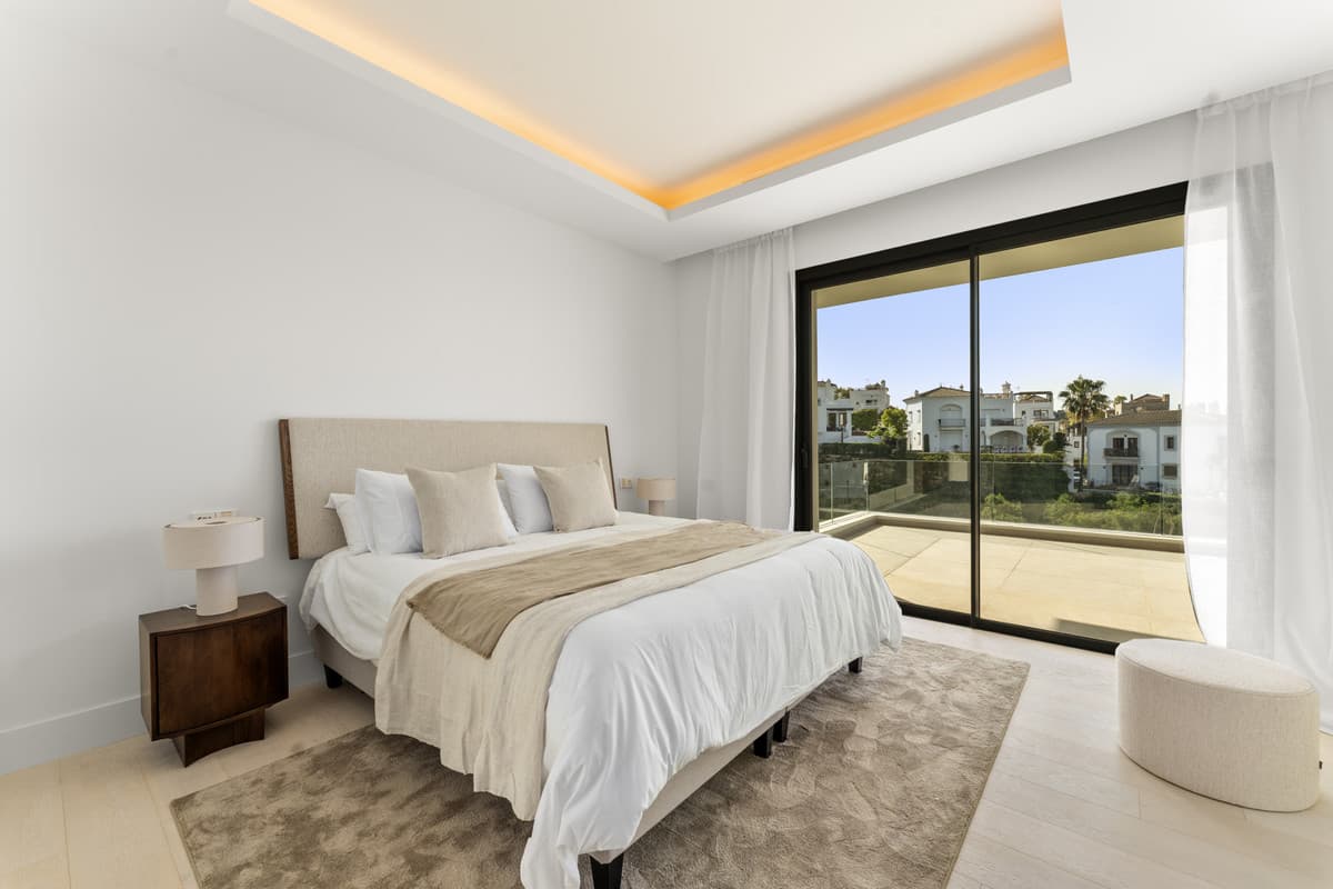 Detached Villa in Estepona — photo 9 of 10