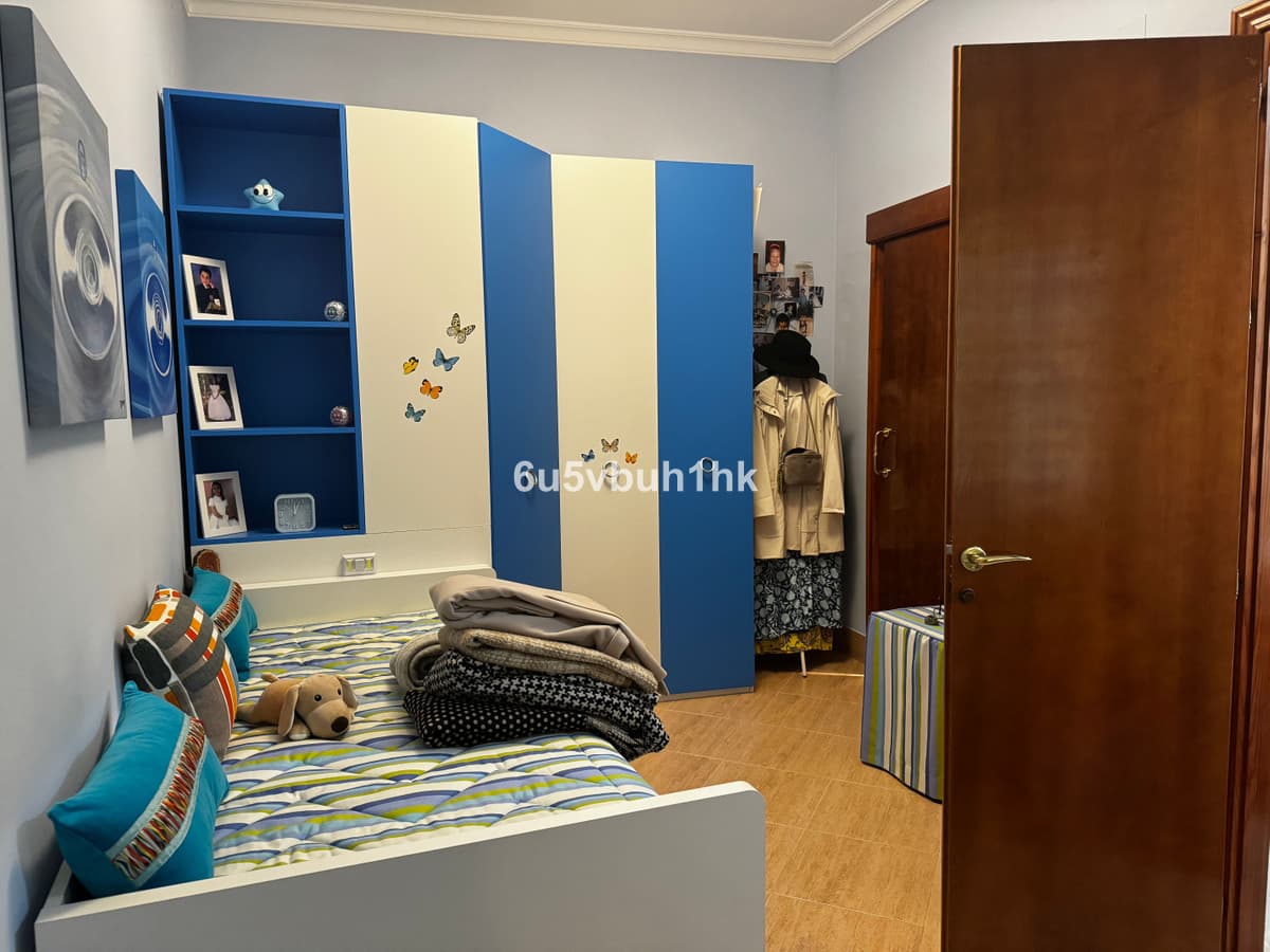 Ground Floor Apartment in Málaga — photo 8 of 10