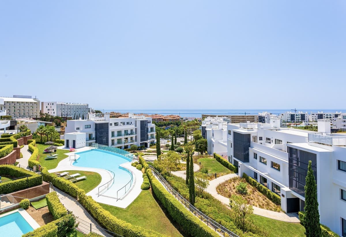 Middle Floor Apartment in Fuengirola — photo 4 of 10