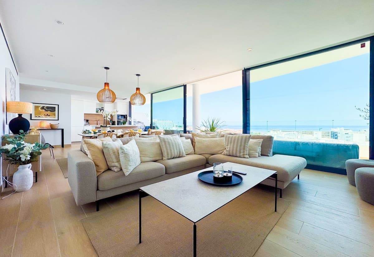 Middle Floor Apartment in Fuengirola — photo 10 of 10