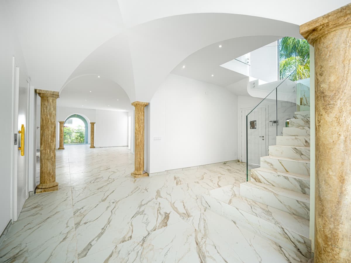 Detached Villa in Marbella — photo 5 of 10