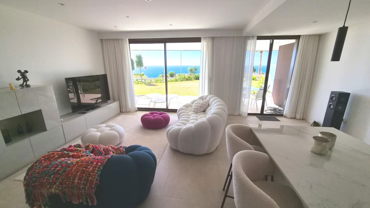 Ground Floor Apartment in Casares — photo 1 of 10
