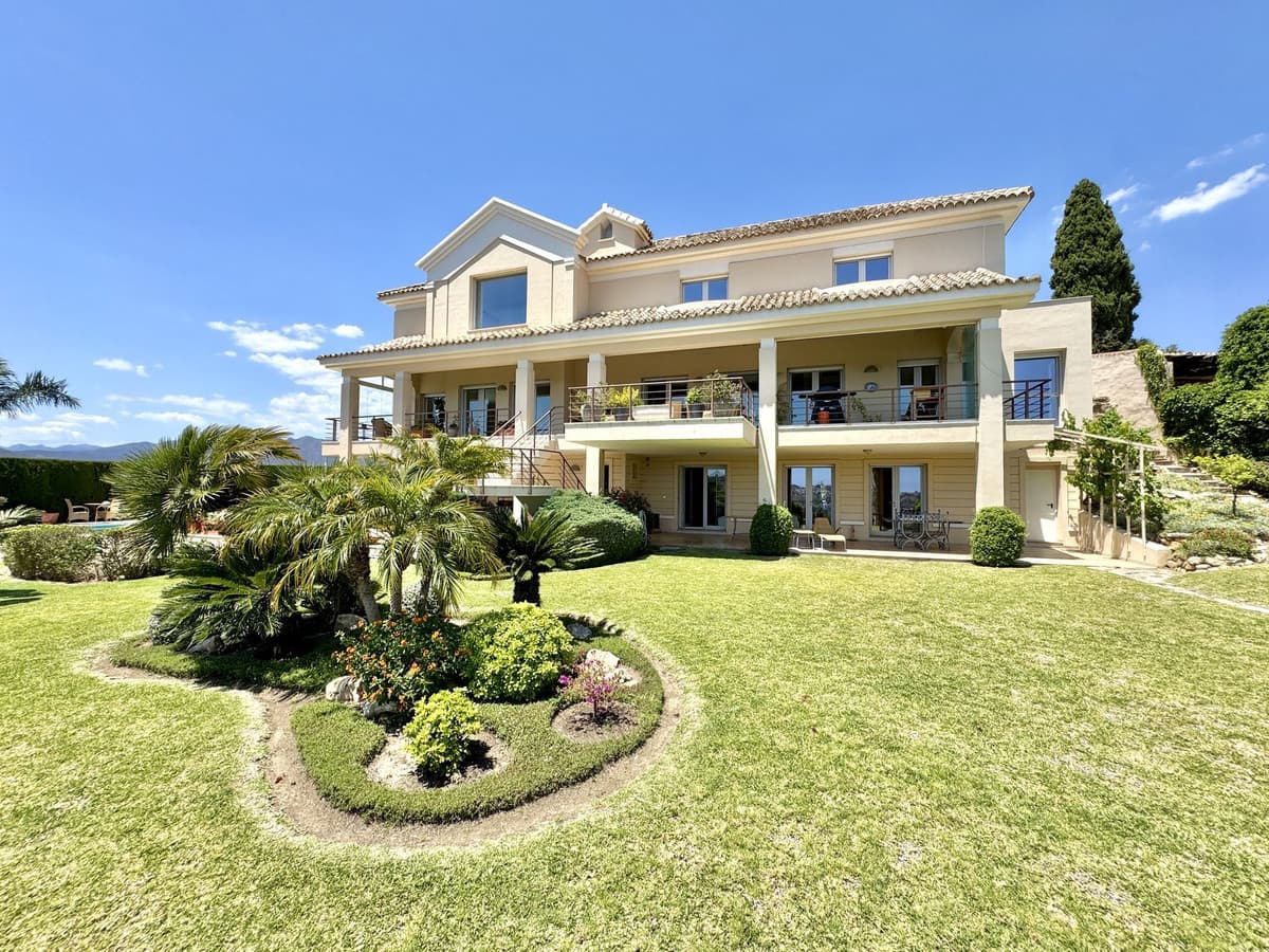 Detached Villa in Mijas Golf — photo 4 of 10