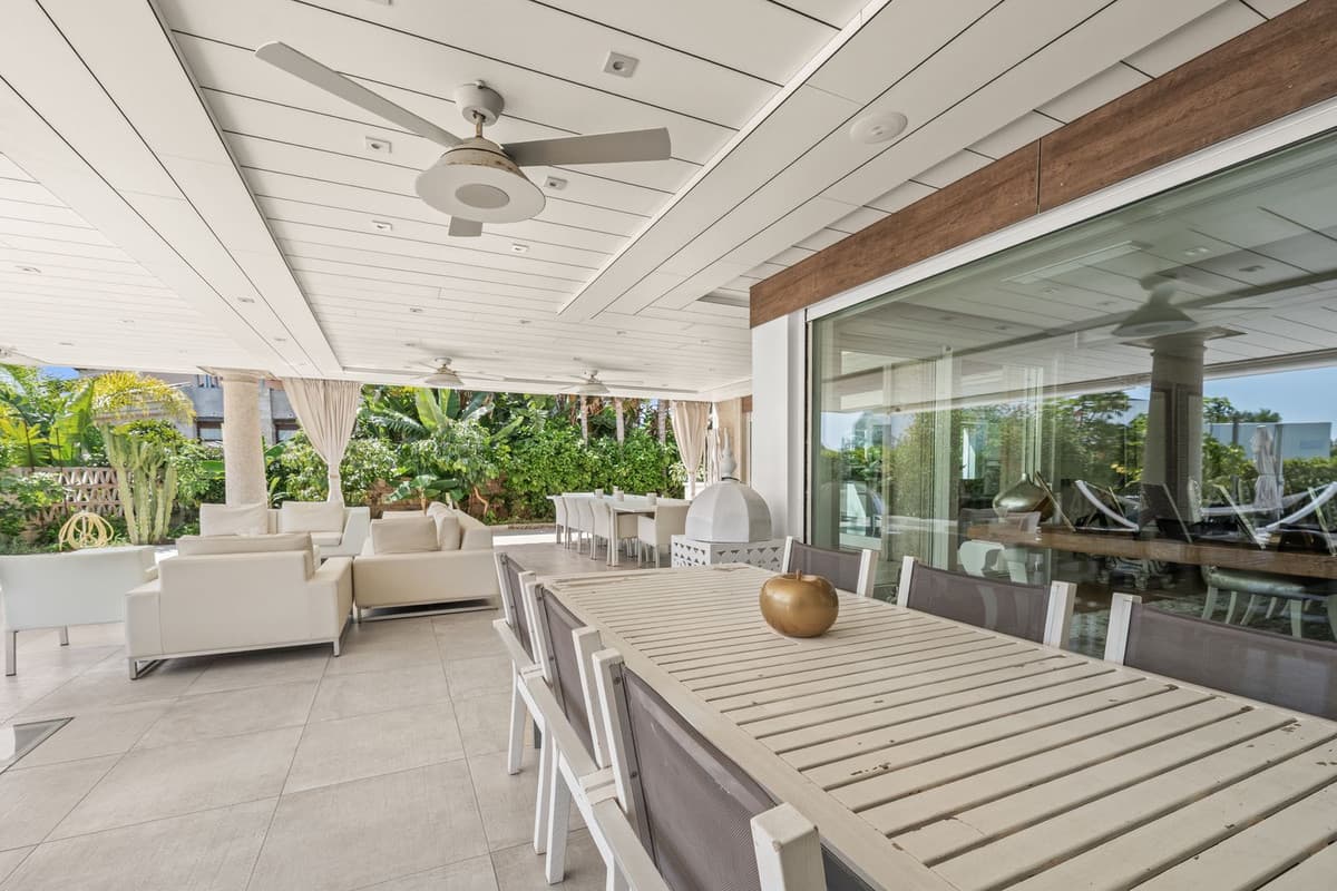 Detached Villa in Bahía de Marbella — photo 9 of 10