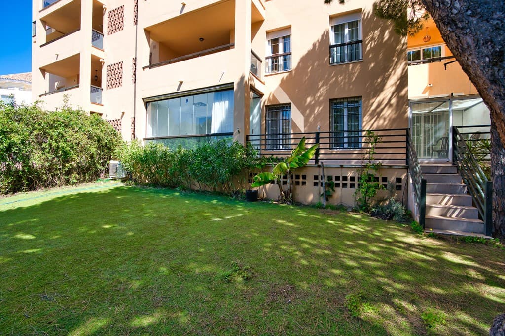 Ground Floor Apartment in Marbella — photo 2 of 10