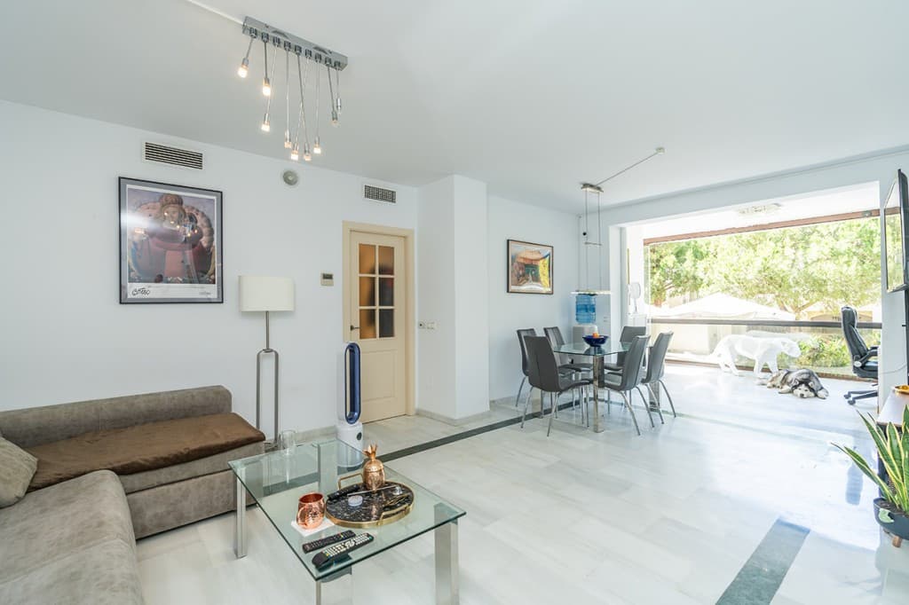 Ground Floor Apartment in Marbella — photo 4 of 10