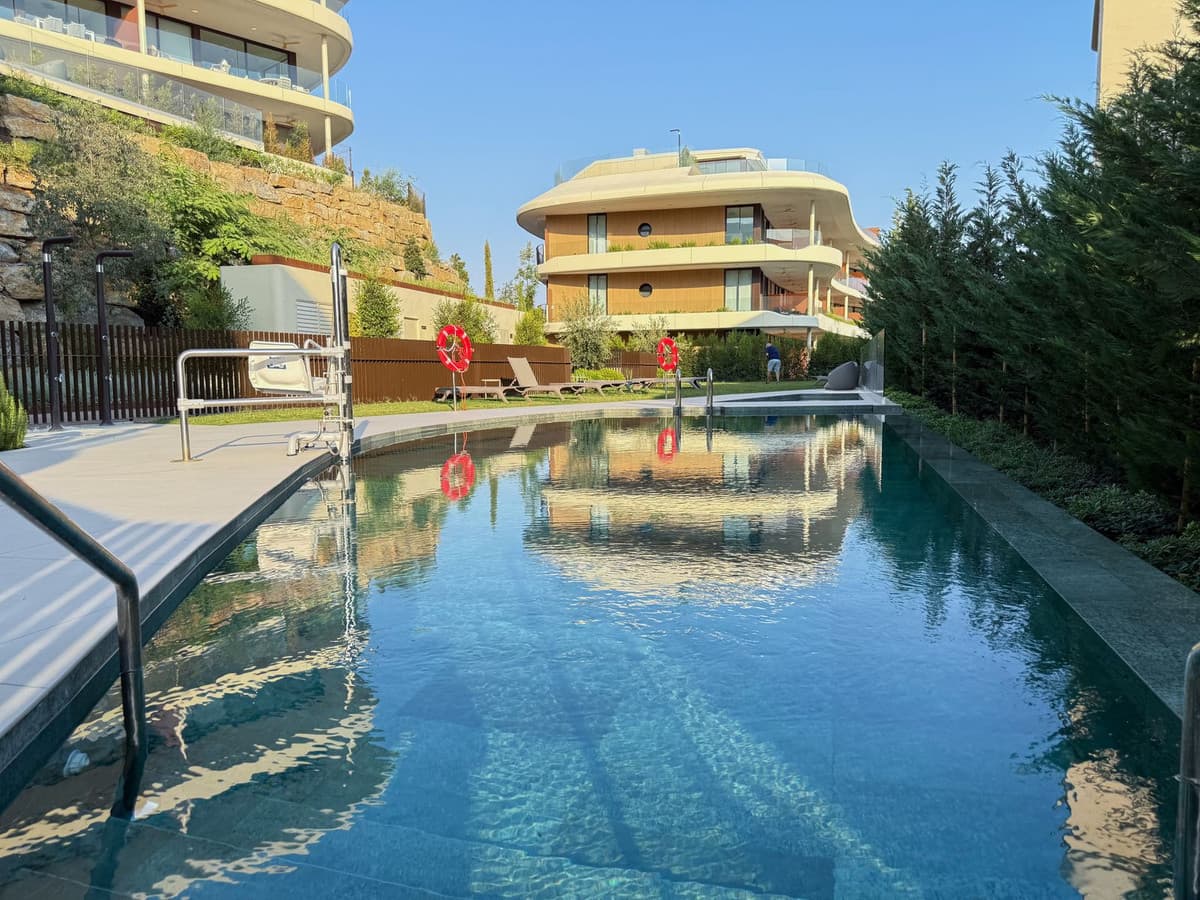 Top Floor Apartment in Fuengirola — photo 1 of 10