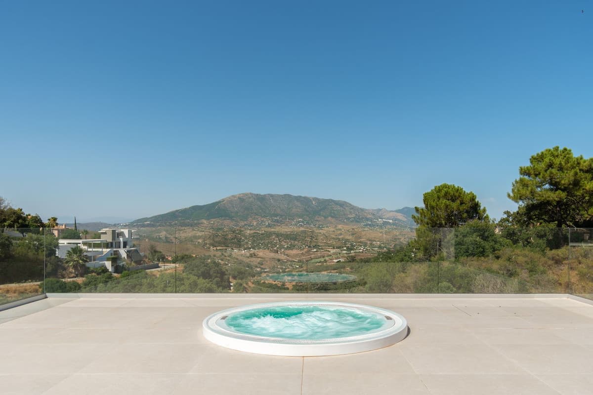 Detached Villa in La Mairena — photo 9 of 10