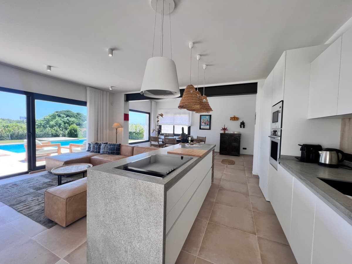 Detached Villa in New Golden Mile — photo 8 of 10