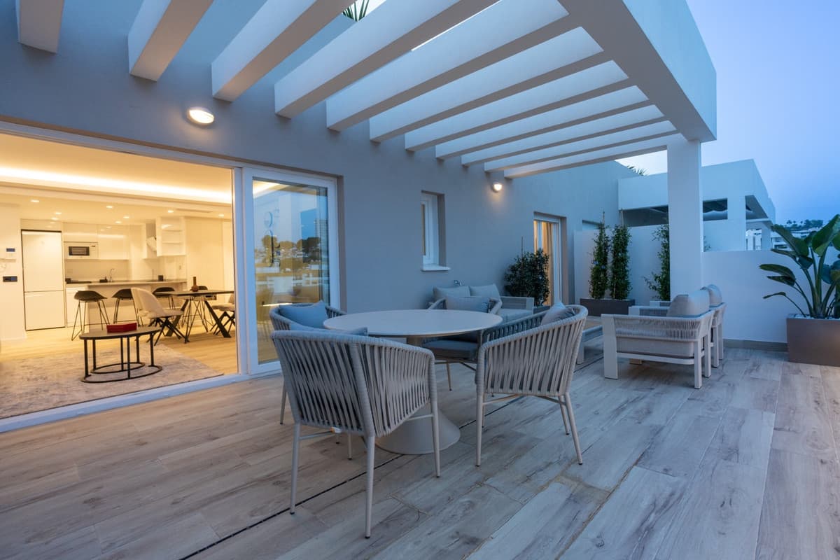Middle Floor Apartment in Nueva Andalucía — photo 9 of 10