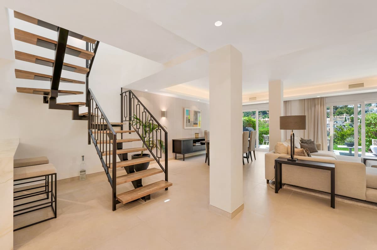 Townhouse in La Quinta — photo 4 of 10